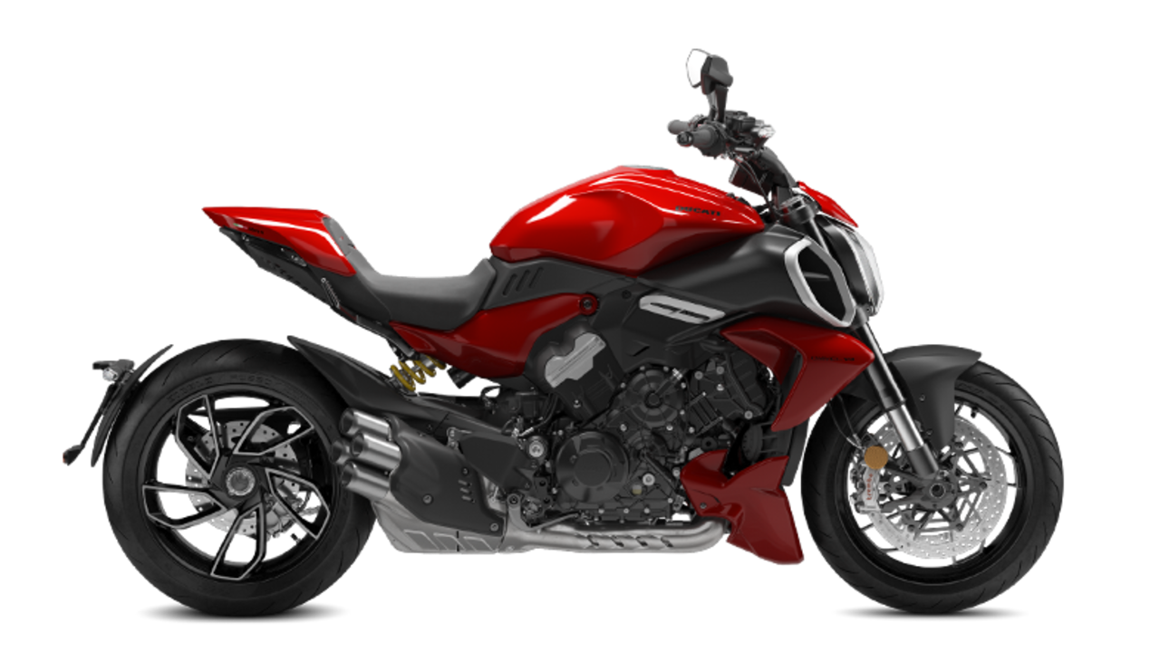 Ducati Diavel V4 (2026)