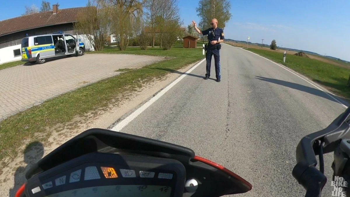 Polizeikontrolle: Motorrad zu laut wegen Trockenkupplung (Teil 1)